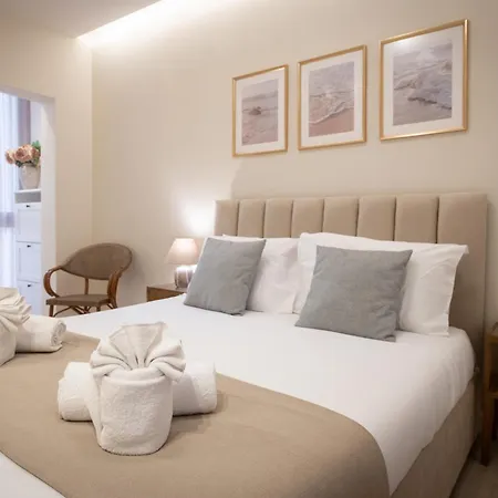 Sea Salt Apartment